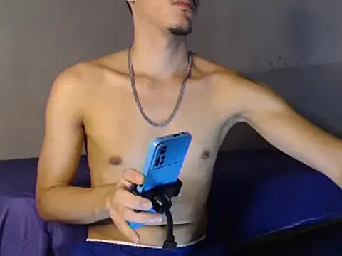 MicaelRian69 online show from February 25, 2025, 1:09 am