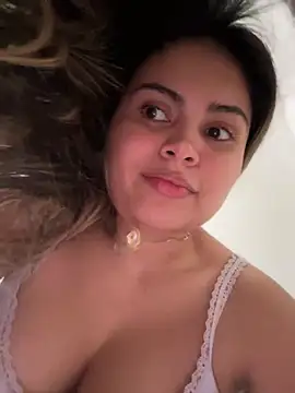 Snapshot of melanny10 chatting on January 24, 2025, 2:08 pm melanny10 online show from January 24, 2025, 2:08 pm