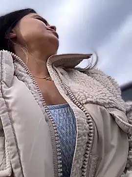 Snapshot of melanny10 chatting on December 22, 2025, 11:10 am melanny10 online show from December 22, 2025, 11:10 am