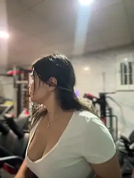 Snapshot of melanny10 chatting on December 19, 2025, 6:38 am melanny10 online show from December 19, 2025, 6:38 am