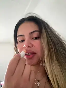 Snapshot of melanny10 chatting on January 17, 2025, 11:27 am melanny10 online show from January 17, 2025, 11:27 am