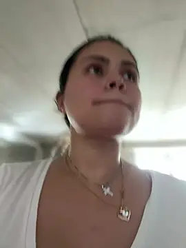 Snapshot of melanny10 chatting on January 11, 2025, 12:29 pm melanny10 online show from January 11, 2025, 12:29 pm