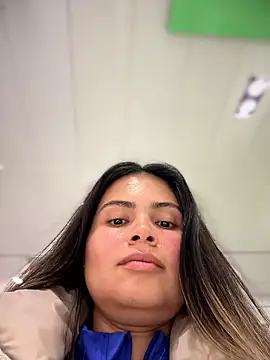 Snapshot of melanny10 chatting on January 8, 2026, 12:11 pm melanny10 online show from January 8, 2026, 12:11 pm