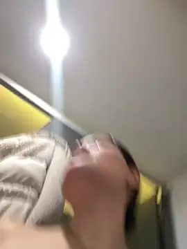 Snapshot of melanny10 chatting on March 22, 2025, 5:09 pm melanny10 online show from March 22, 2025, 5:09 pm