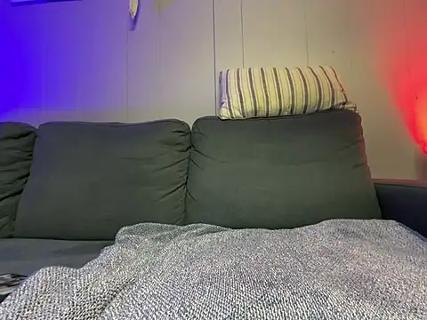 mouser21212 online show from March 6, 2025, 1:48 am