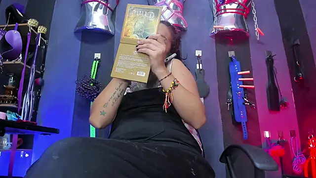 LucyStrike  online show from September 20, 2025, 12:59 am