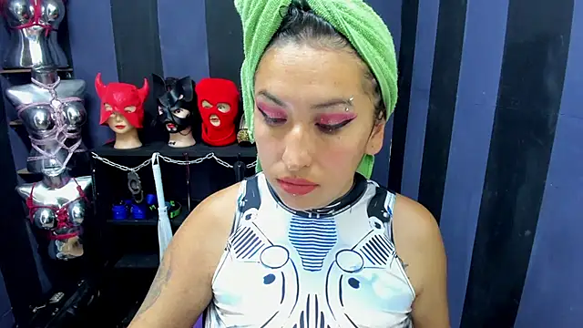 LucyStrike  online show from February 1, 2025, 3:19 am