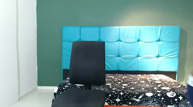 SexyBigCock01 online show from February 3, 2025, 12:03 pm