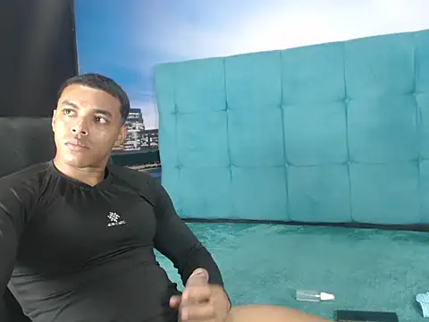 SexyBigCock01 online show from November 10, 2025, 1:05 pm