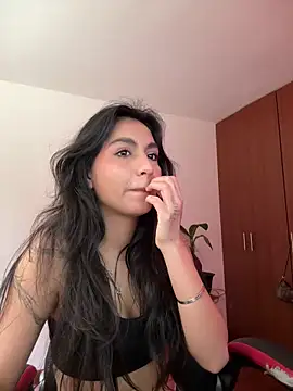 Dahian-peach online show from April 18, 2026, 6:43 pm