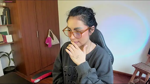 Dahian-peach online show from March 25, 2026, 8:08 pm