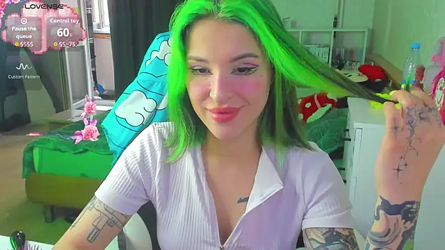 folinskayyya online show from July 24, 2026, 5:47 am