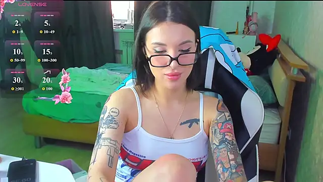 folinskayyya online show from June 26, 2026, 2:39 am
