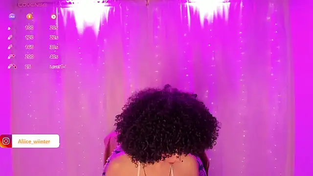 Snapshot of Alice_winter_ chatting on February 21, 2025, 9:11 pm Alice winter online show from February 21, 2025, 9:11 pm