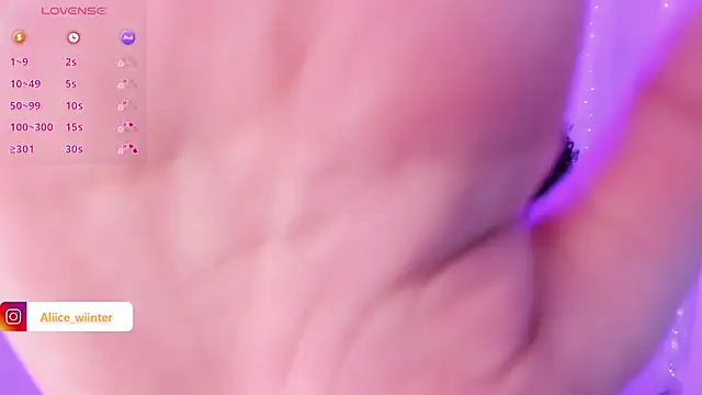 Snapshot of Alice_winter_ chatting on March 20, 2025, 7:25 pm Alice winter online show from March 20, 2025, 7:25 pm