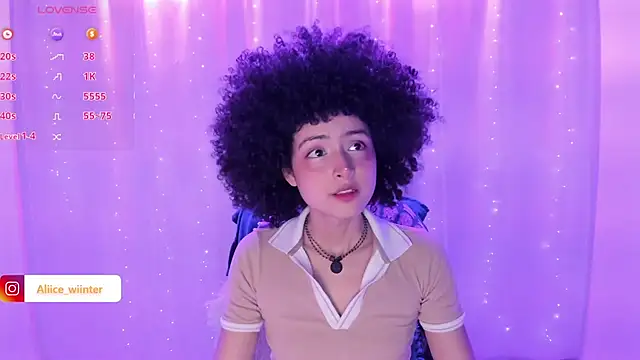 Snapshot of Alice_winter_ chatting on January 14, 2025, 8:15 pm Alice winter online show from January 14, 2025, 8:15 pm