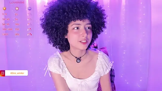 Snapshot of Alice_winter_ chatting on December 29, 2024, 10:25 pm Alice winter online show from December 29, 2024, 10:25 pm