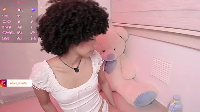 Snapshot of Alice_winter_ chatting on July 2, 2026, 11:11 pm Alice winter online show from July 2, 2026, 11:11 pm