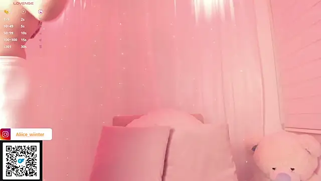 Snapshot of Alice_winter_ chatting on September 24, 2025, 7:09 pm Alice winter online show from September 24, 2025, 7:09 pm