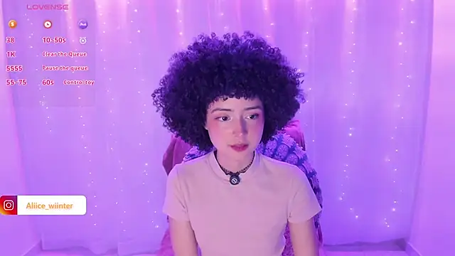 Snapshot of Alice_winter_ chatting on December 30, 2024, 7:53 pm Alice winter online show from December 30, 2024, 7:53 pm