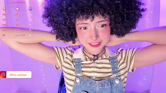 Snapshot of Alice_winter_ chatting on March 5, 2025, 7:17 pm Alice winter online show from March 5, 2025, 7:17 pm