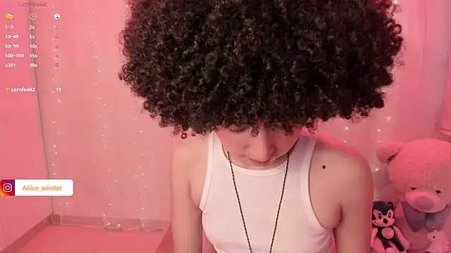 Snapshot of Alice_winter_ chatting on October 4, 2025, 6:20 pm Alice winter online show from October 4, 2025, 6:20 pm