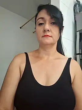 taalia online show from February 4, 2025, 8:38 pm