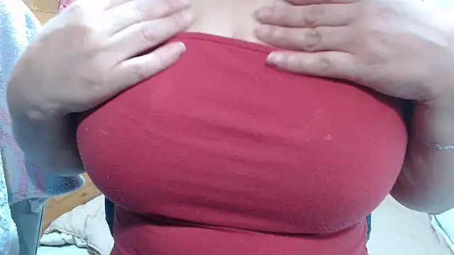 lilisa777 online show from July 14, 2026, 2:05 am
