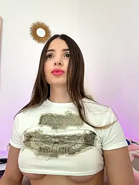 Ashleyjenner  online show from October 1, 2025, 7:51 pm