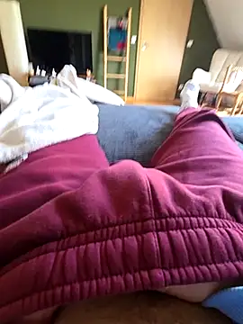 HannesDicks online show from October 26, 2025, 12:27 pm