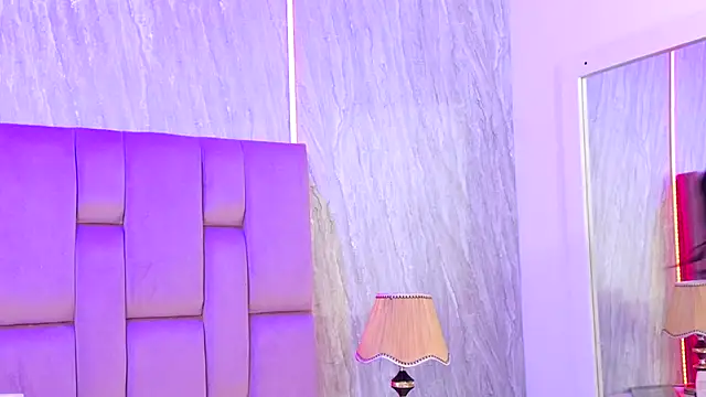 Snapshot of AmberrRosee chatting on October 22, 2025, 12:04 pm AmberrRosee online show from October 22, 2025, 12:04 pm