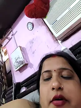 Snapshot of MohiniBhabhi chatting on April 7, 2026, 11:56 am MohiniBhabhi online show from April 7, 2026, 11:56 am