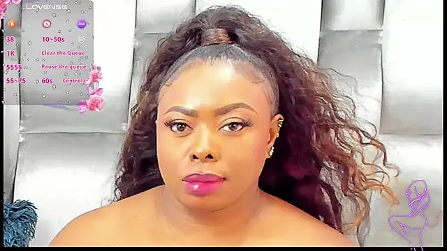 Snapshot of CamilaBenitez chatting on February 3, 2026, 6:40 am CamilaBenitez online show from February 3, 2026, 6:40 am