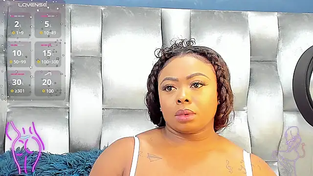 CamilaBenitez online show from March 1, 2025, 10:10 pm