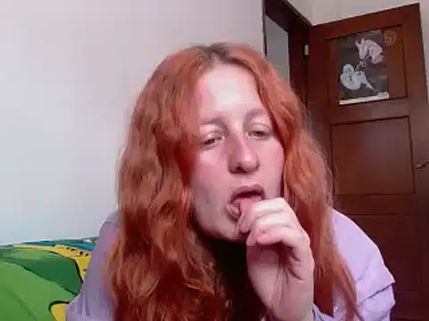 ViioletaMora online show from October 15, 2025, 7:22 pm