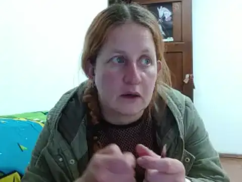 ViioletaMora online show from December 17, 2025, 3:11 am