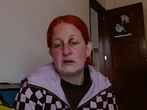 ViioletaMora online show from September 24, 2025, 10:05 pm