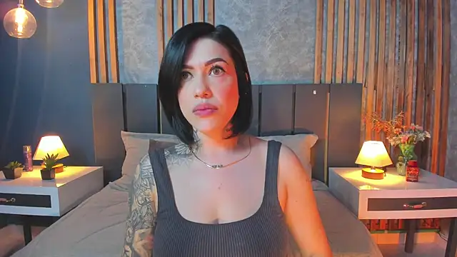 Hannah Borbon online show from February 27, 2025, 4:24 am