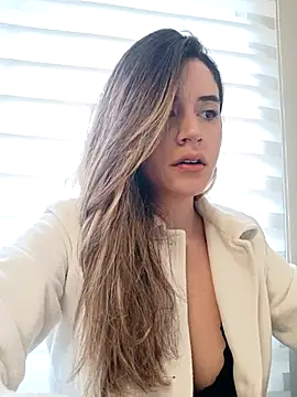 Snapshot of maliciaworld chatting on February 15, 2025, 5:07 pm maliciaworld online show from February 15, 2025, 5:07 pm