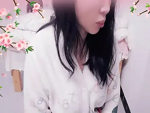 xiaoxuer online show from March 11, 2025, 5:13 am