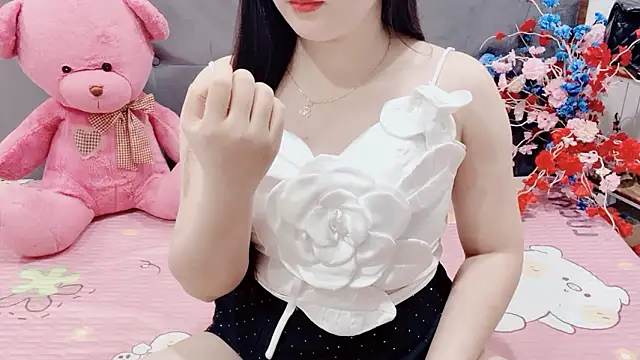 Snapshot of Funikio chatting on February 12, 2026, 2:33 am Funikio online show from February 12, 2026, 2:33 am