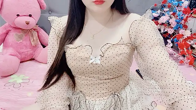 Snapshot of Funikio chatting on February 11, 2026, 2:28 pm Funikio online show from February 11, 2026, 2:28 pm