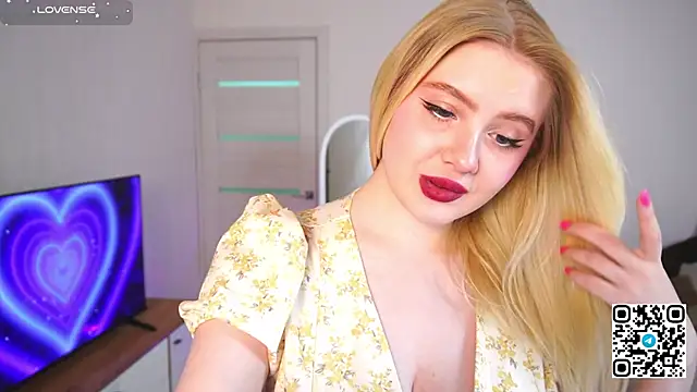 oliviabr0wn0 online show from September 12, 2025, 2:01 am