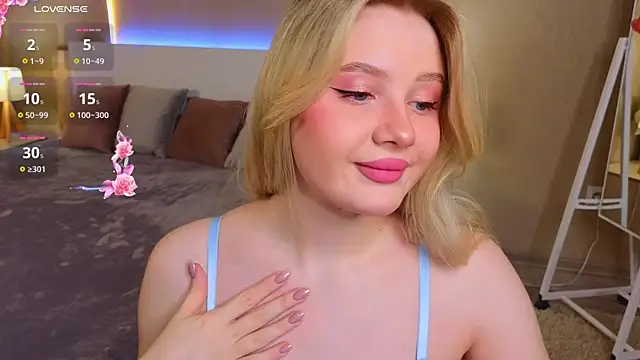 oliviabr0wn0 online show from February 17, 2025, 2:09 am