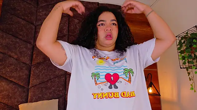 Snapshot of memphiswilliam chatting on December 1, 2025, 11:55 am memphiswilliam online show from December 1, 2025, 11:55 am