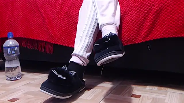 Snapshot of AyshaScott chatting on October 8, 2025, 1:45 pm AyshaScott online show from October 8, 2025, 1:45 pm