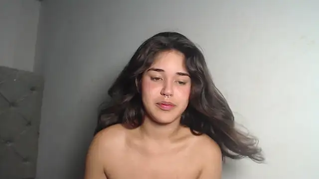 Melody phillips2 online show from November 11, 2025, 10:15 pm