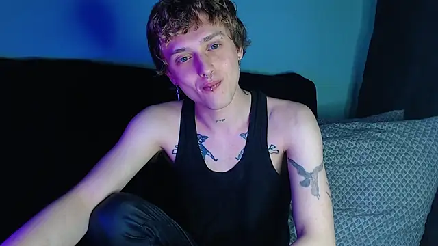 axxxturel online show from February 21, 2025, 2:50 am