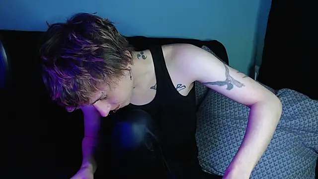 axxxturel online show from February 24, 2025, 9:30 pm