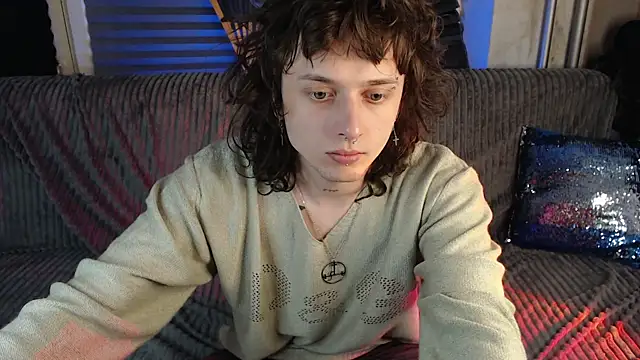 axxxturel online show from April 22, 2026, 3:52 pm